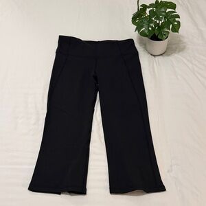 Lululemon Cropped Flared Leggings